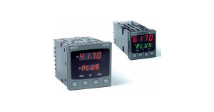 R�gulateur PID auto-adaptatif microprocess�